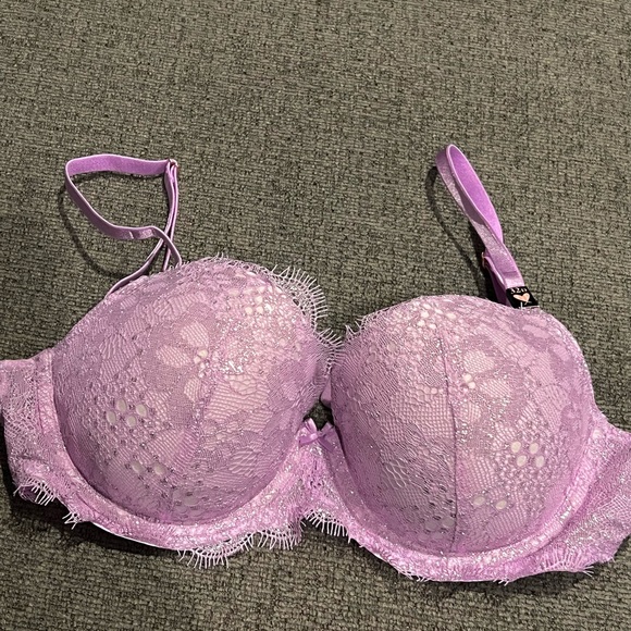 VICTORIA SECRET DREAM ANGELS LACE CUP DEMI BRA - Picture 2 of 6